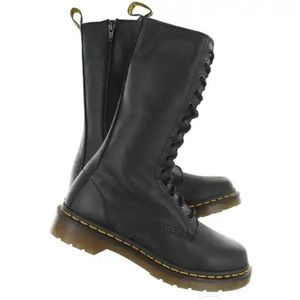 Dr Marten Virginia high boots